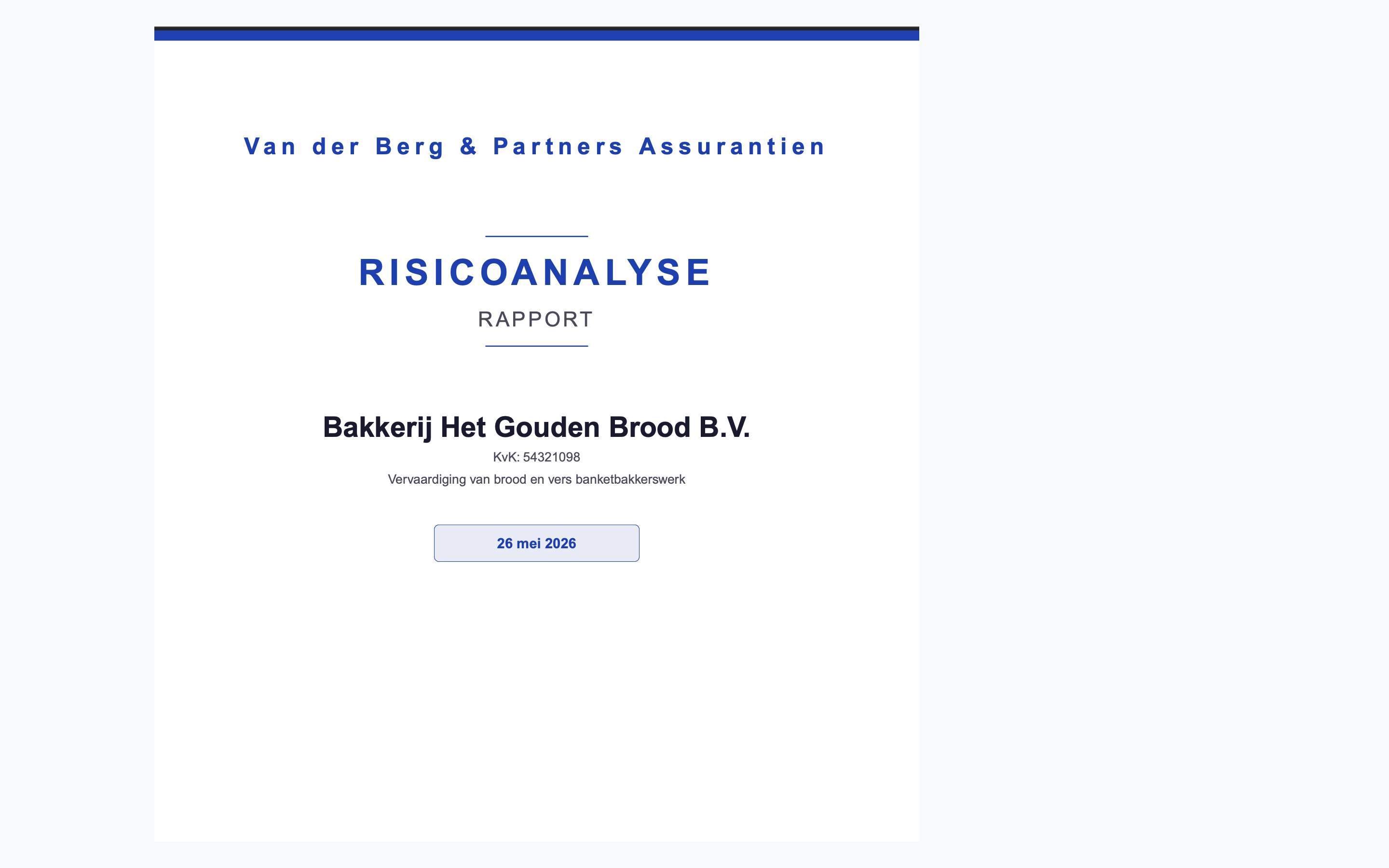 Gegenereerd risicoanalyse-rapport als PDF: voorpagina met advieskantoor-branding, klantnaam en datum